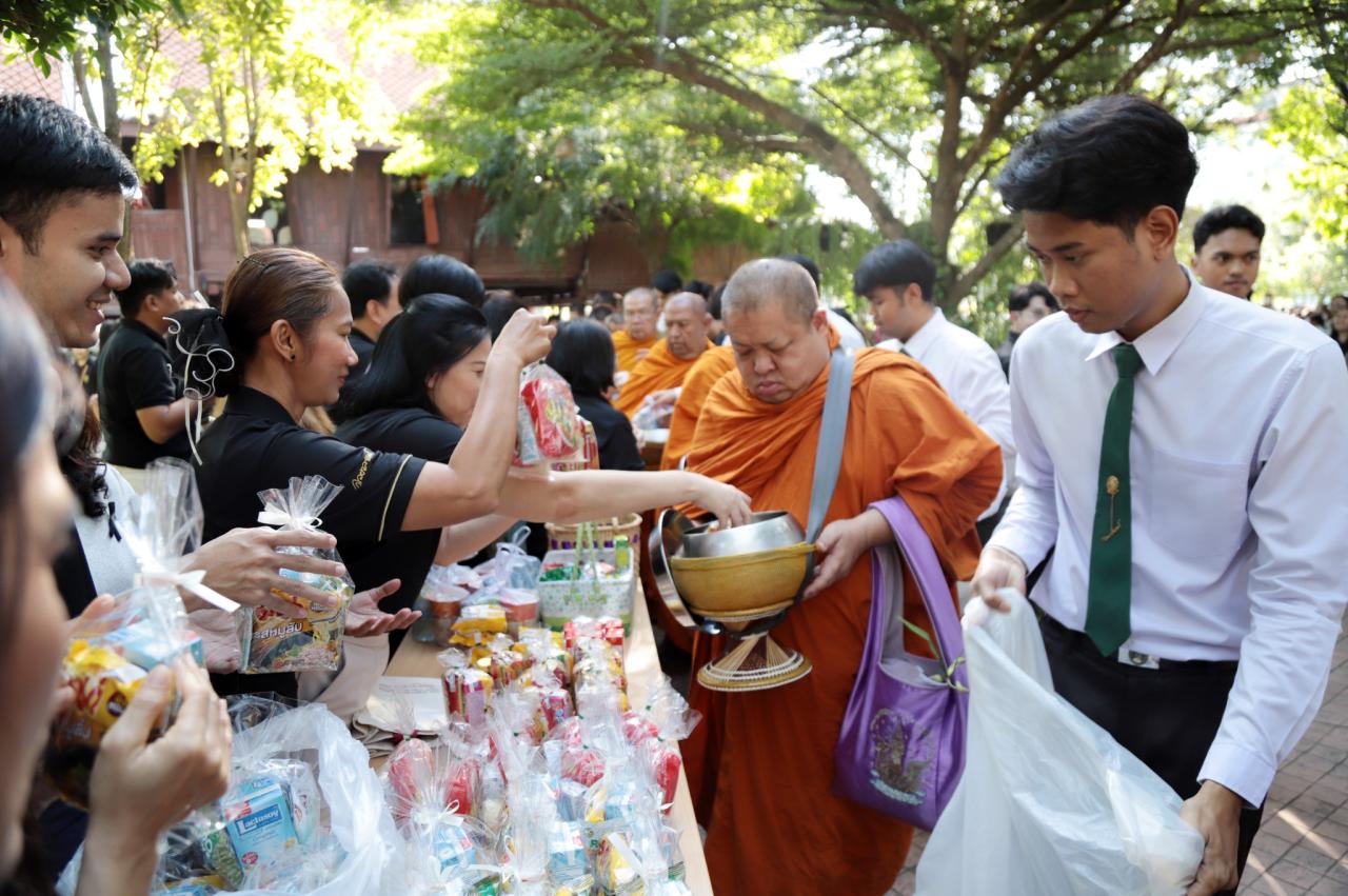 24 ธันวาคม 2568  กิจกรรมพิธีทำบุญตักบาตร ภายใต้ “VRU ใต้ร่มพระบารมี ก้าวสู่ปีใหม่ ด้วยใจภักดี”