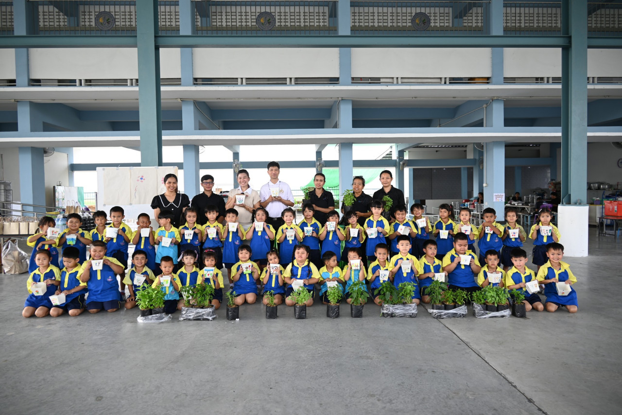 25 กุมภาพันธ์ 2569  การอบรมเชิงปฏิบัติการการวาดรูปบนกระถางผักสวนครัวสำหรับเด็กและเยาวชน