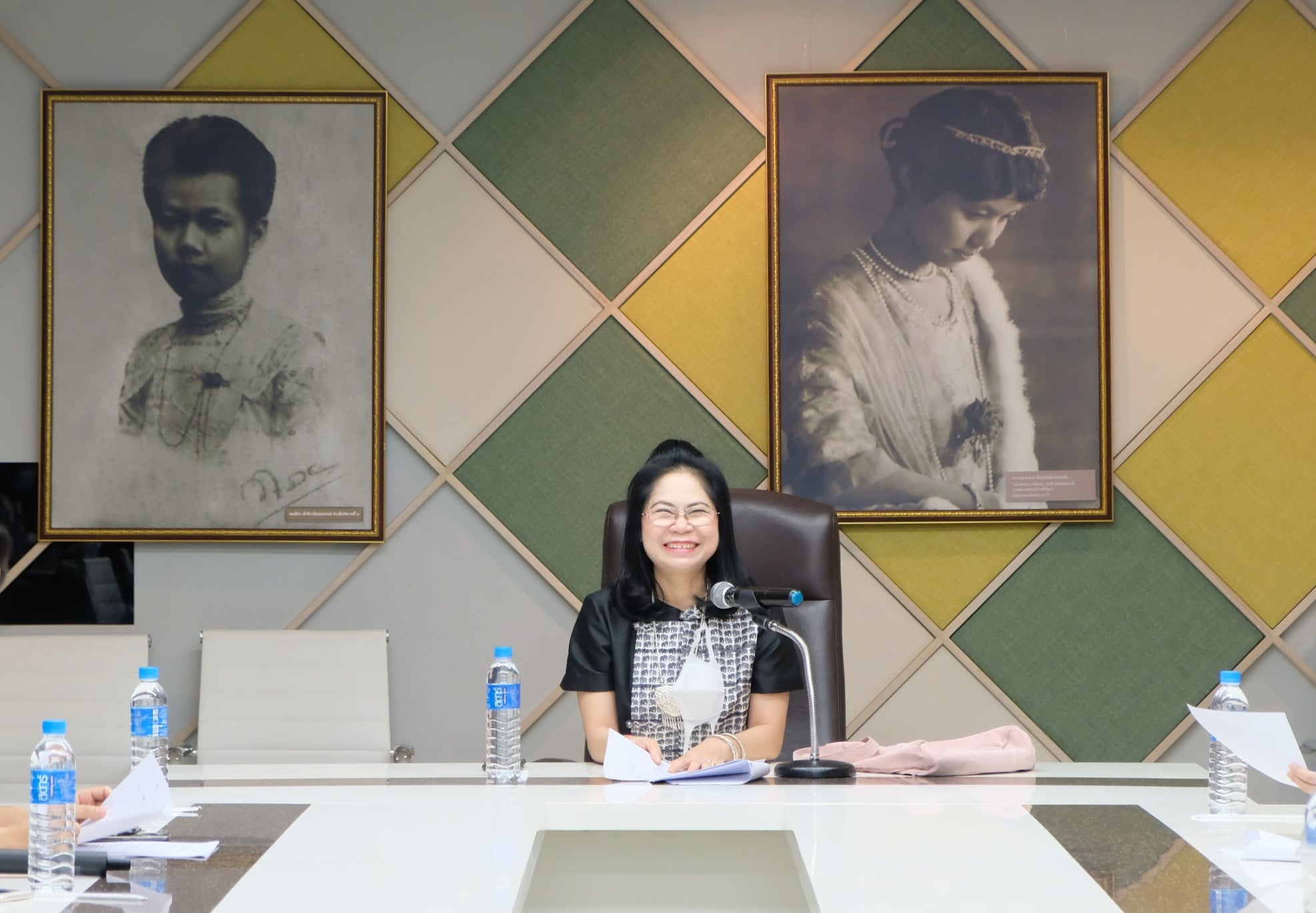 การประชุมคณะกรรมการฝ่ายจัดพิธีวางพวงมาลา