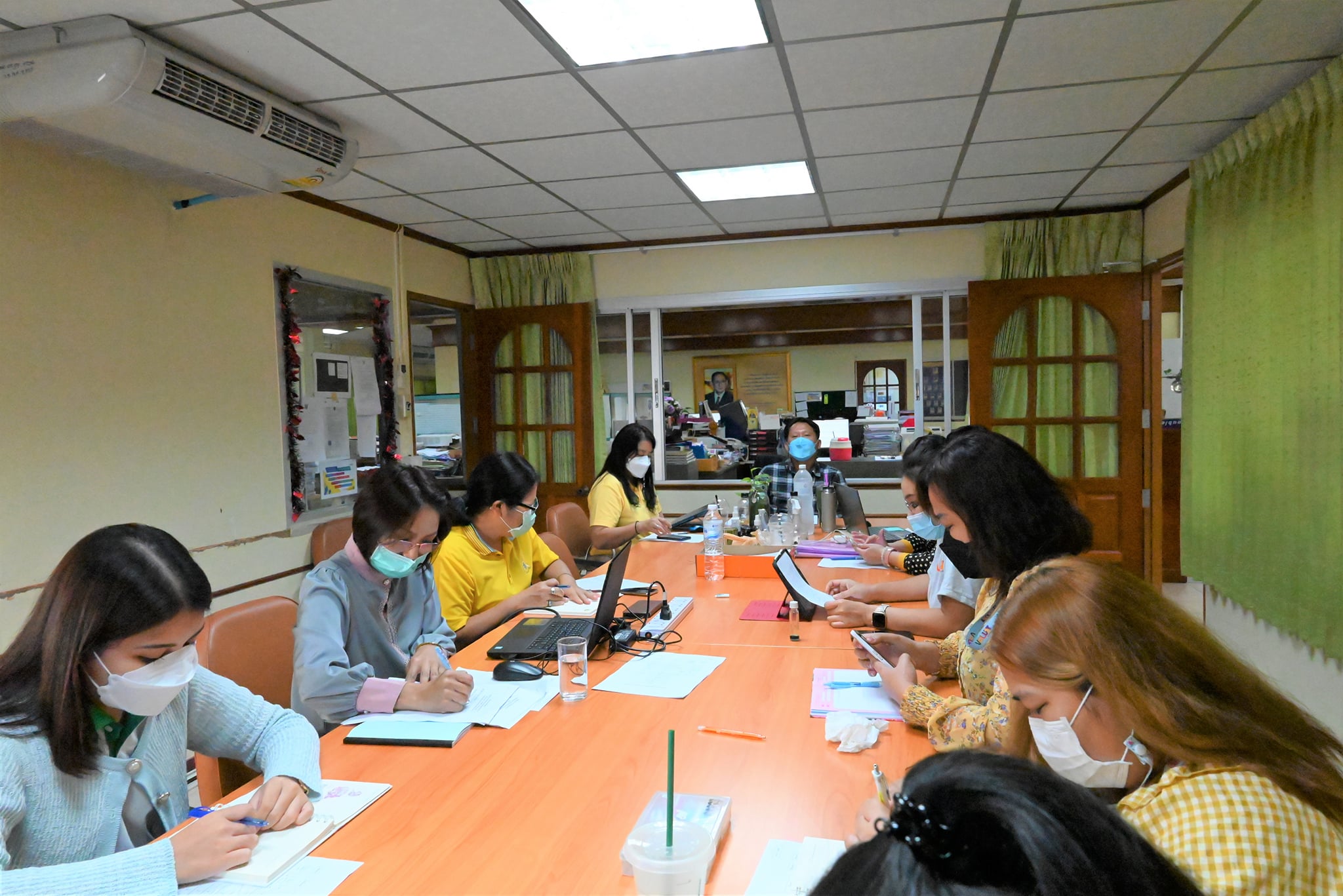 18 ตุลาคม 2564 การประชุมติดตามการดำเนินงานของสำนัก  