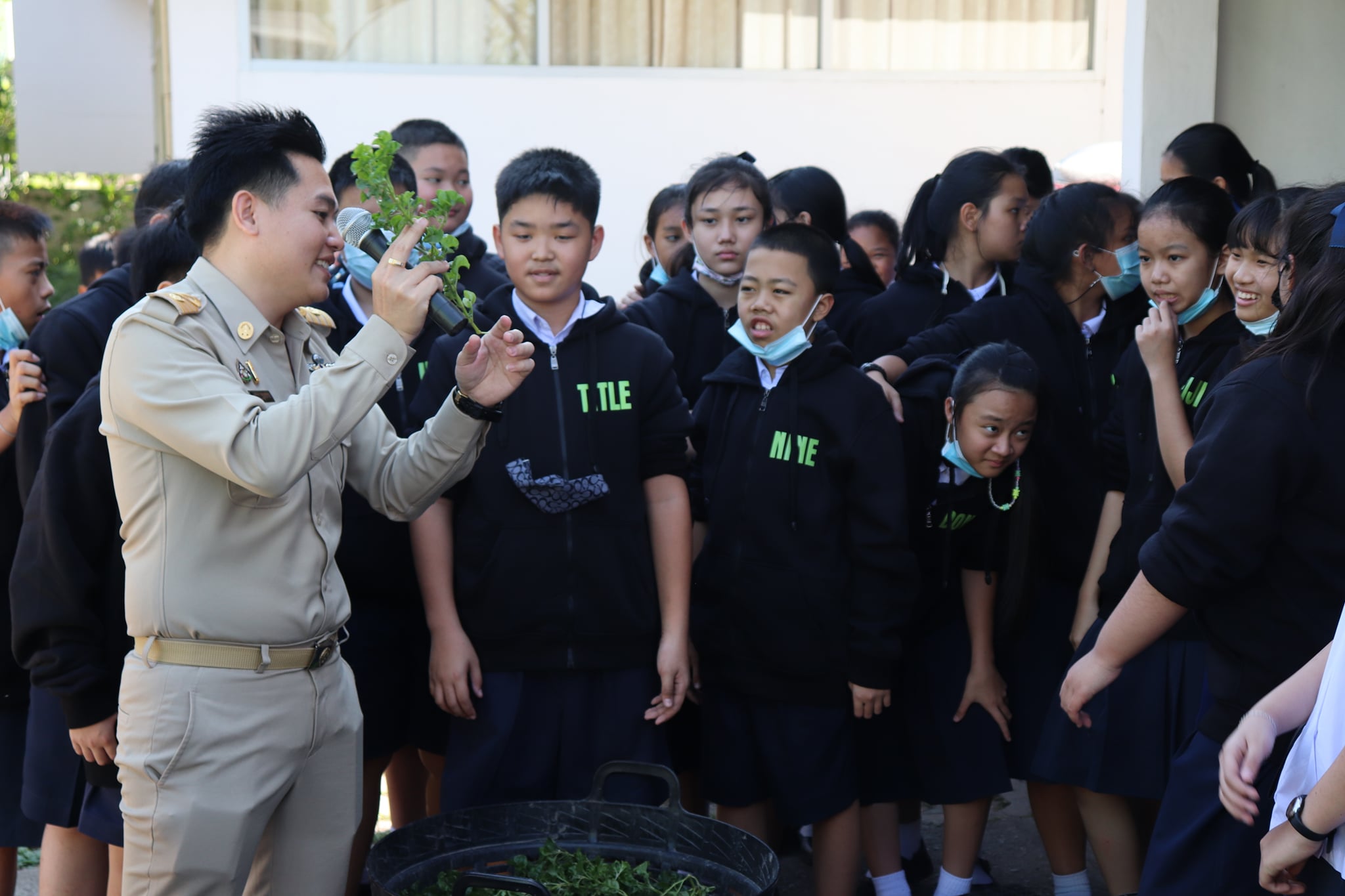 7 ธันวาคม 2563   ณ ฐานที่ 3 ความมั่นคงด้านอาหาร  ศูนย์การเรียนรู้ตามหลักปรัชญาของเศรษฐกิจพอเพียง มหาวิทยาลัยราชภัฏวไลยอลงกรณ์ ในพระบรมราชูปถัมภ์ 