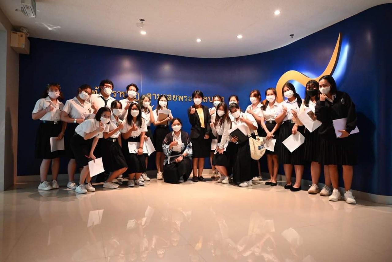 1 ธันวาคม 2565 งานศึกษาทั่วไป รายวิชา VGE 101 ตามรอยพระยุคลบาท ดำเนินกิจกรรมการเข้าเยี่ยมชมและเรียนรู้ หอนิทัศน์ราชภัฏ