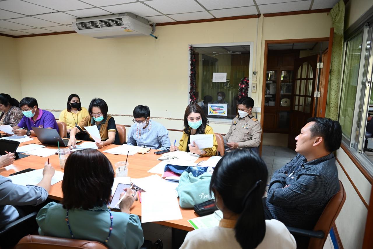 การประชุมติดตามการดำเนินงานของสำนักส่งเสริมการเรียนรู้และบริการวิชาการ 