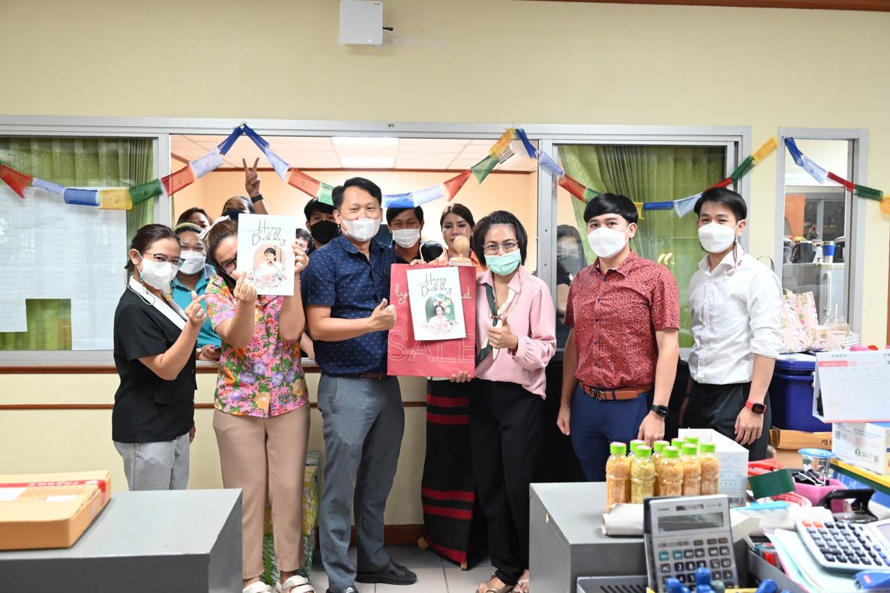 8 มิถุนายน 2566 การประชุมติดตามการดำเนินงานของสำนัก และLEARN-Happy Work Place และกิจกรรมมอบของขวัญวันเกิด 