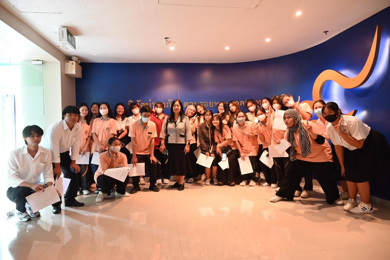  29 พฤศจิกายน 2566 งานศึกษาทั่วไป รายวิชา VGE 101 ตามรอยพระยุคลบาท ได้นำนักศึกษาเข้าเยี่ยมชมและเรียนรู้ หอนิทัศน์ราชภัฏ