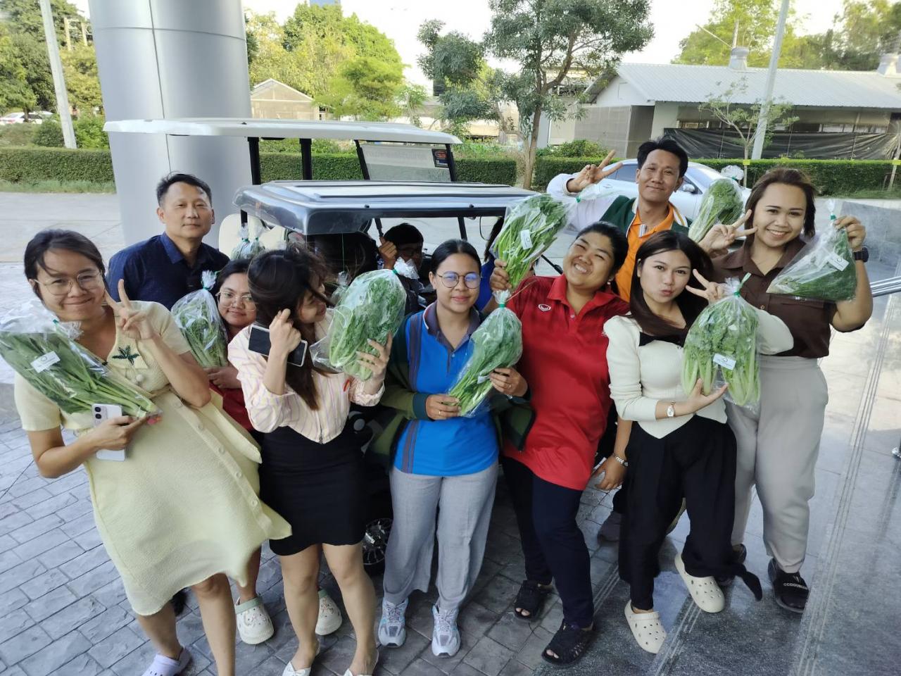 26 ธันวาคม 2567 สสร.ปันสุข แจกผลผลิตผักปลอดภัย สวัสดีปีใหม่ 2568 ปีมะเส็ง 